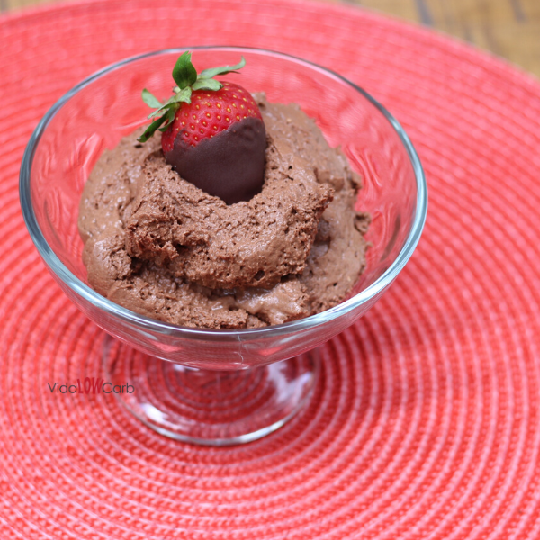 Sobremesas low carb mousse de chocolate